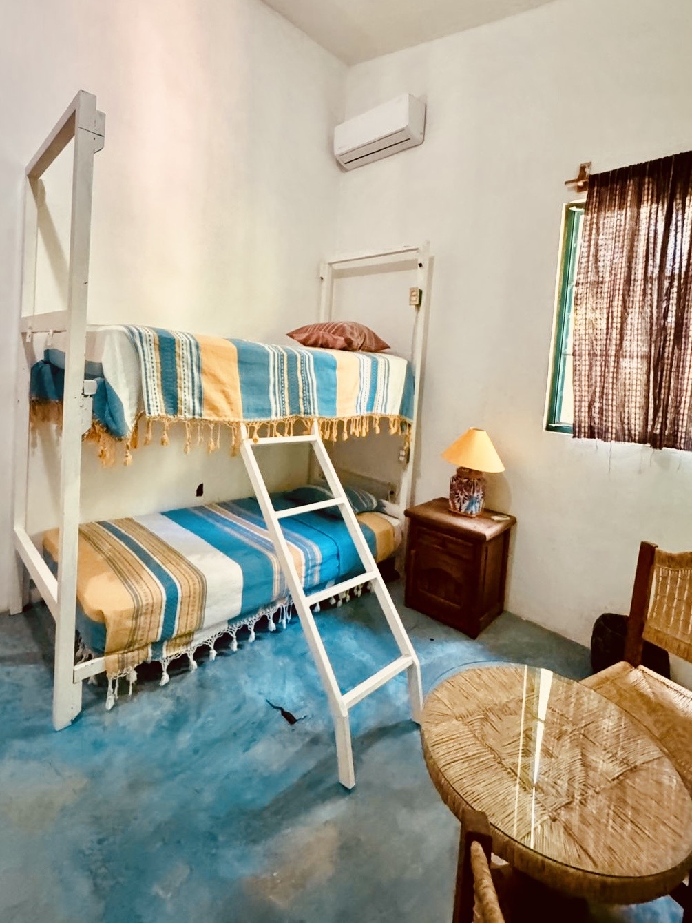 Carrizalillo room — Shared · Social · Easy